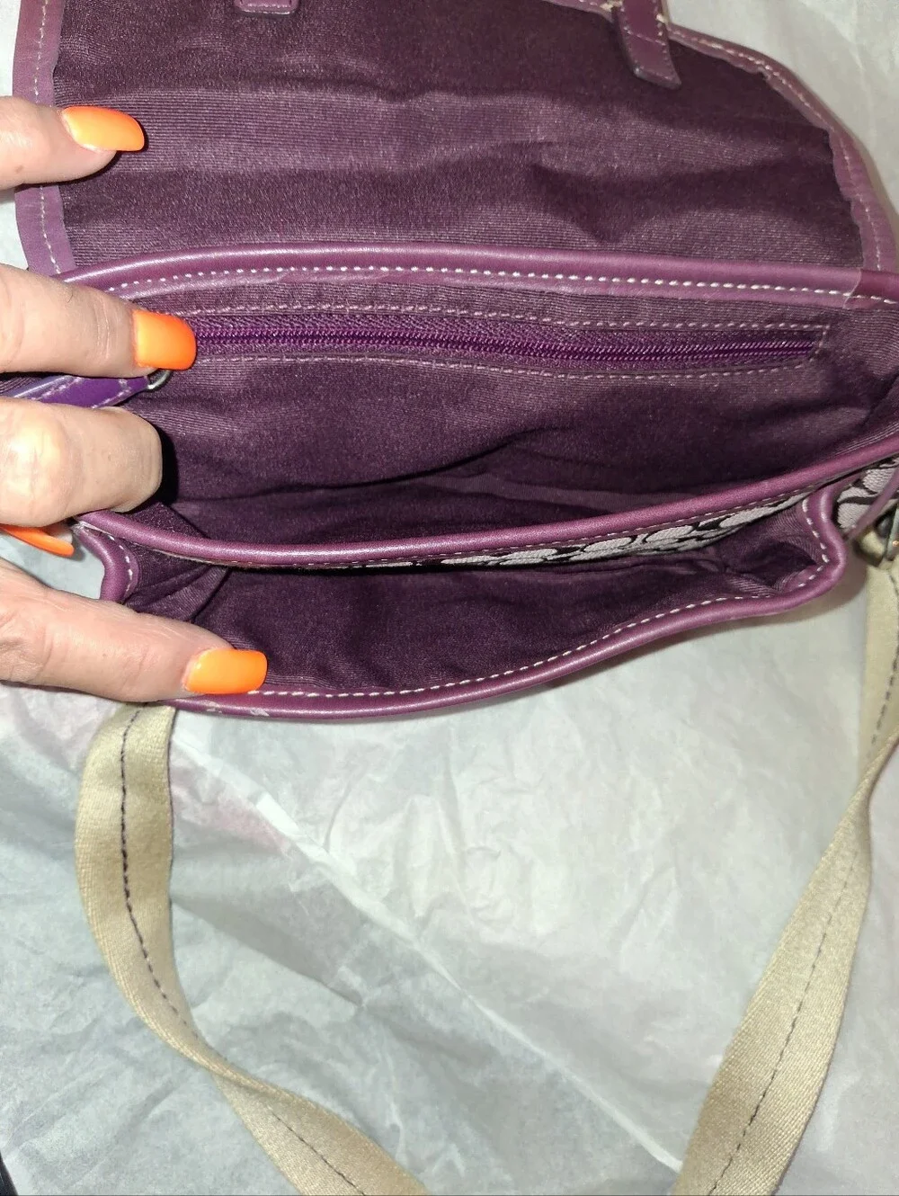 Coach Women's Purple Signature Pattern Crossbody Bag - Picture 5 of 8